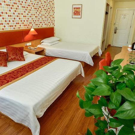 Home Inn St Sophia Cathedral Xinyibai 하얼빈 외부 사진