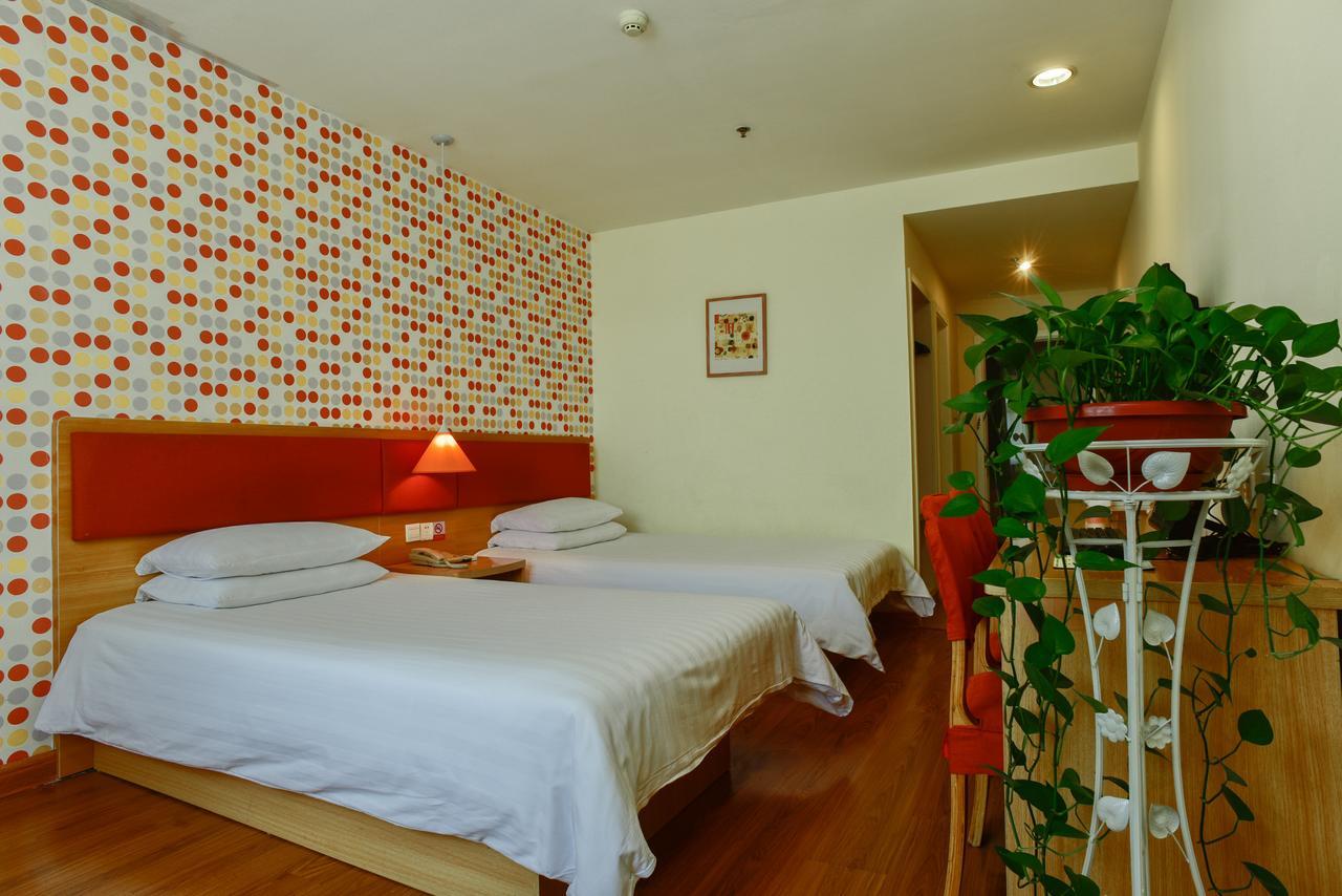 Home Inn St Sophia Cathedral Xinyibai 하얼빈 외부 사진